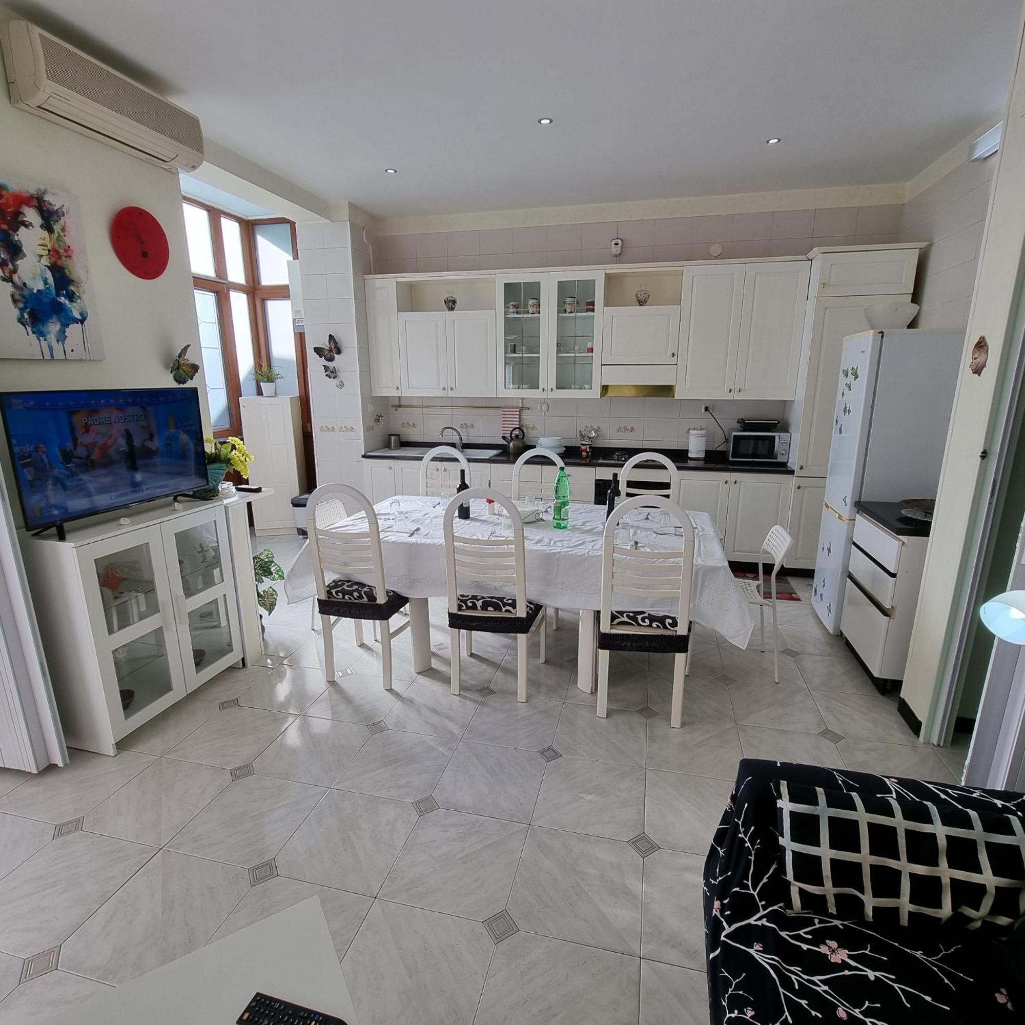 Residenza Margherita - Centralissima Salerno Exterior photo